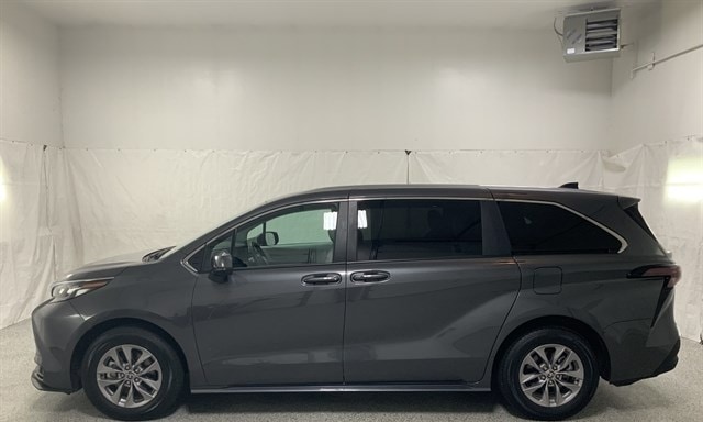 Toyota Sienna 2025