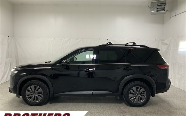 Nissan Pathfinder 2024