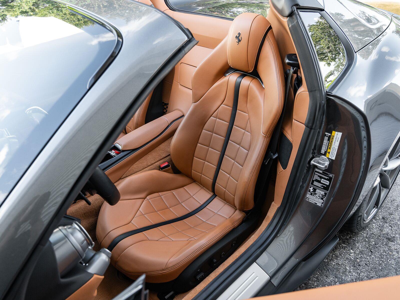 Ferrari 812 GTS 2022, снимка 2