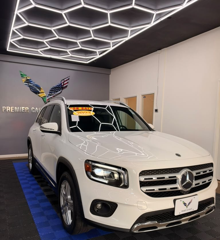 Mercedes-Benz GLB 2023