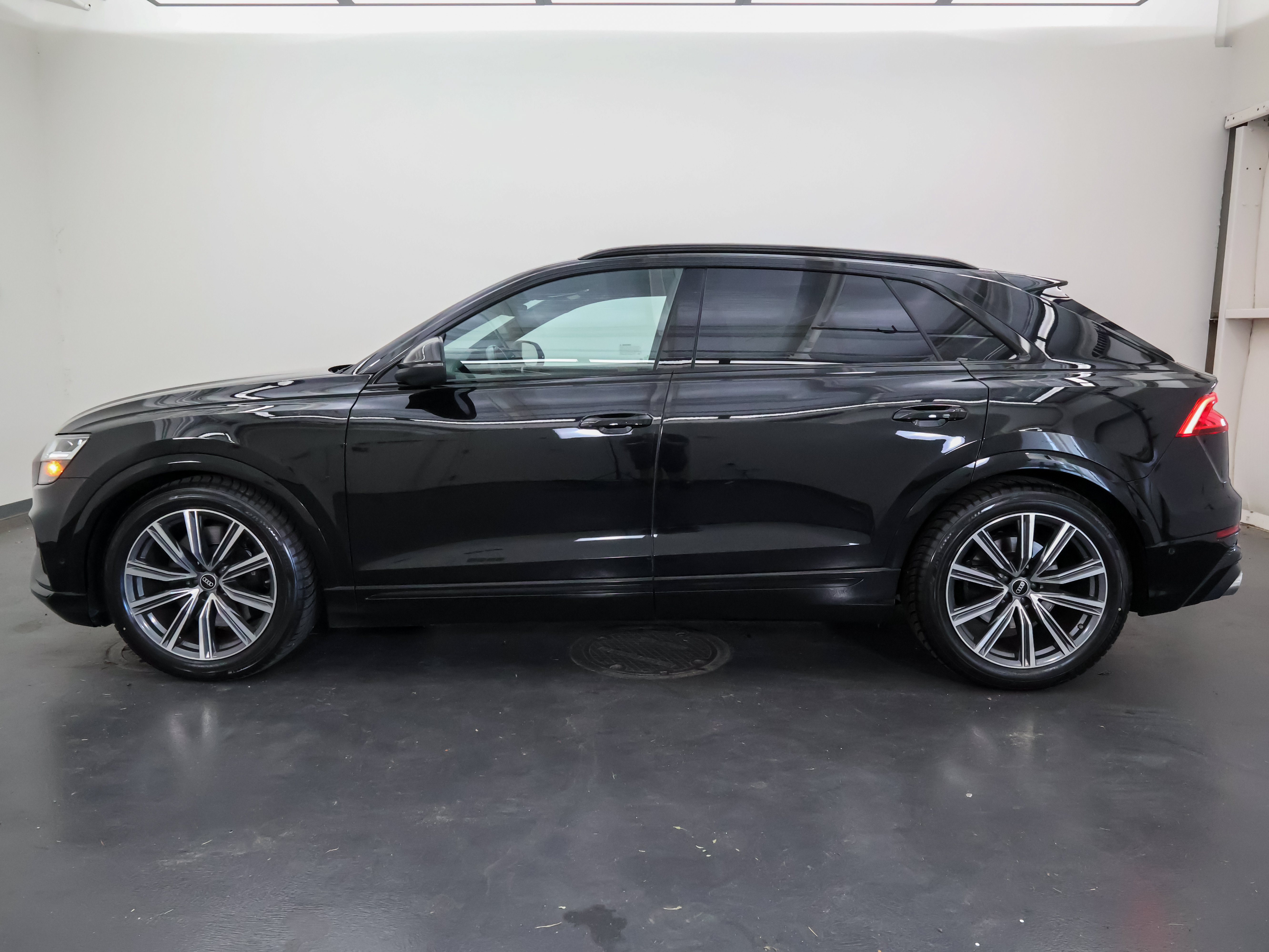 Audi SQ8 2022, снимка 6