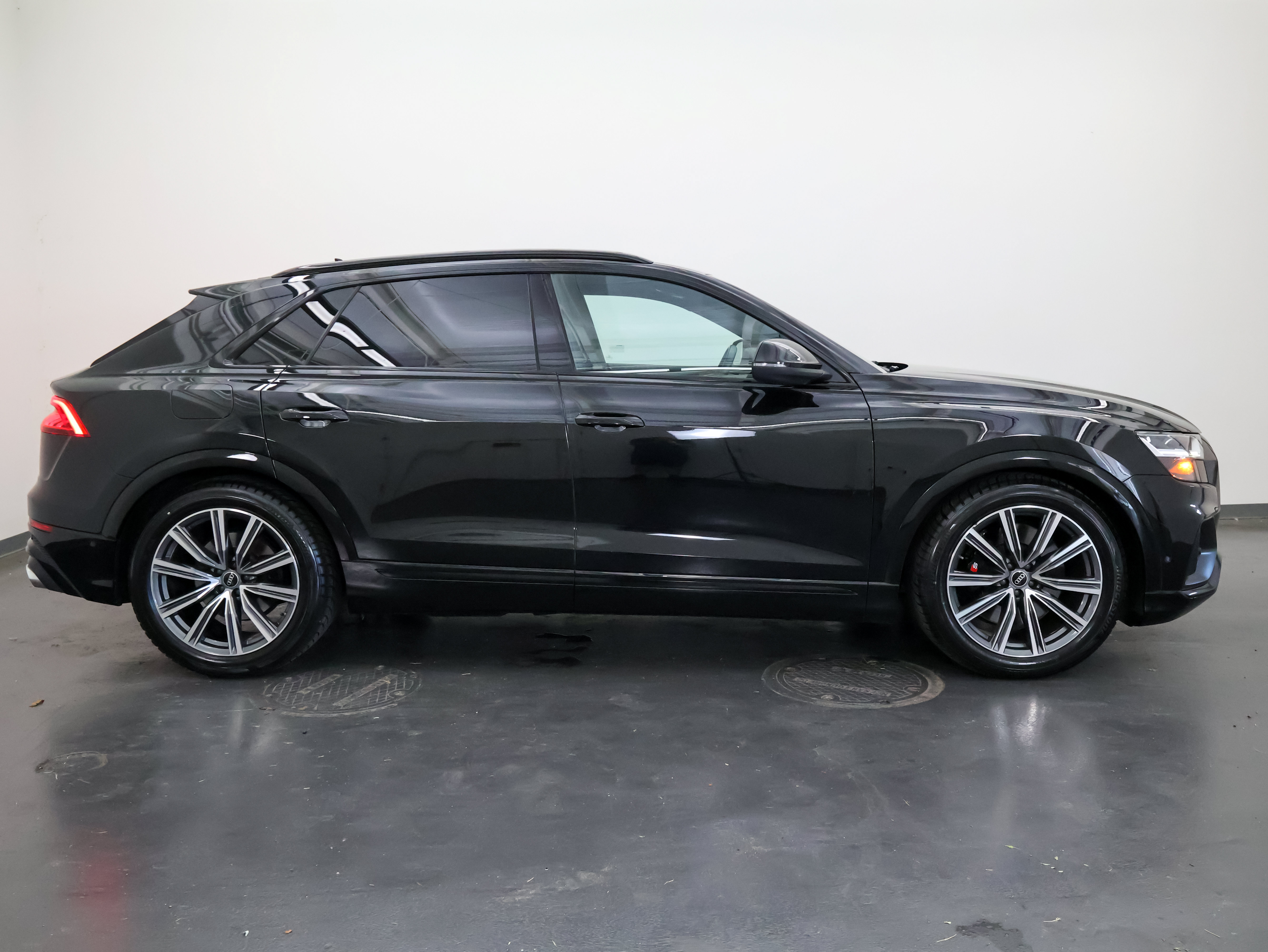 Audi SQ8 2022, снимка 2