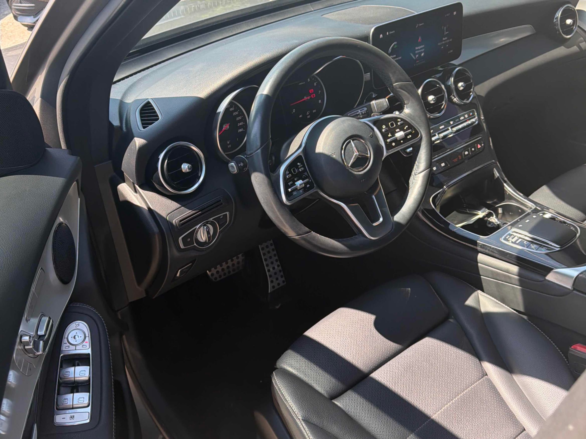 Mercedes-Benz GLC 2022, снимка 2
