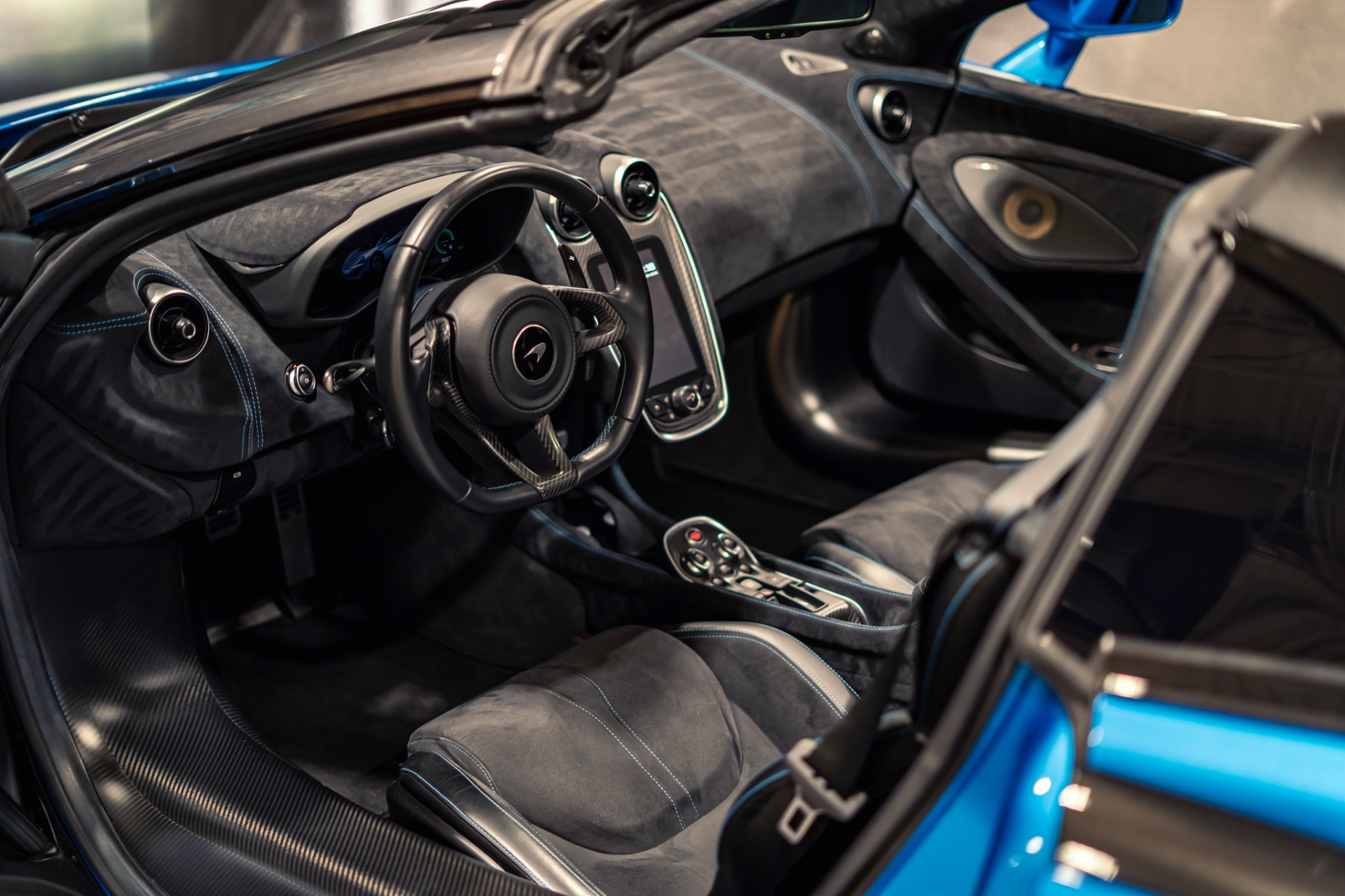 McLaren 600LT 2020, снимка 2