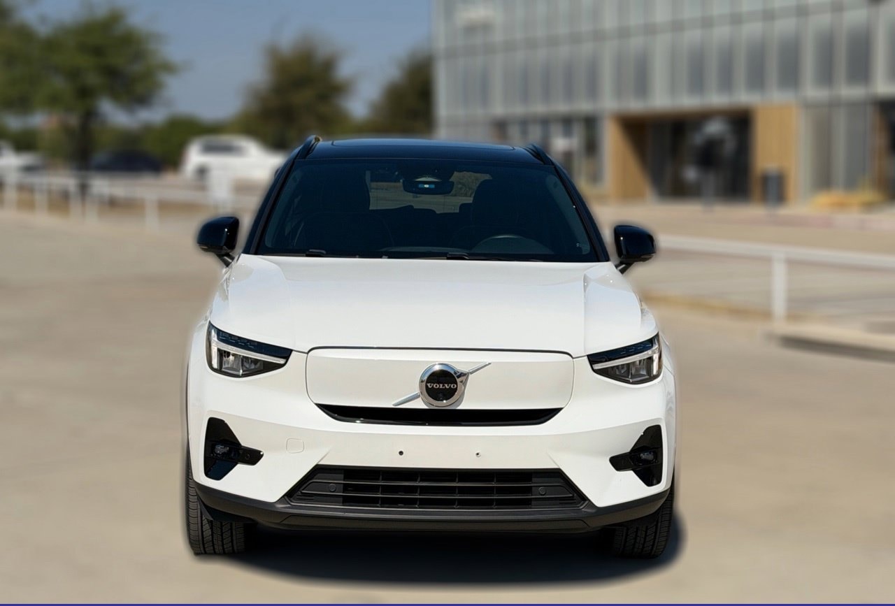 Volvo XC40 2023, снимка 3