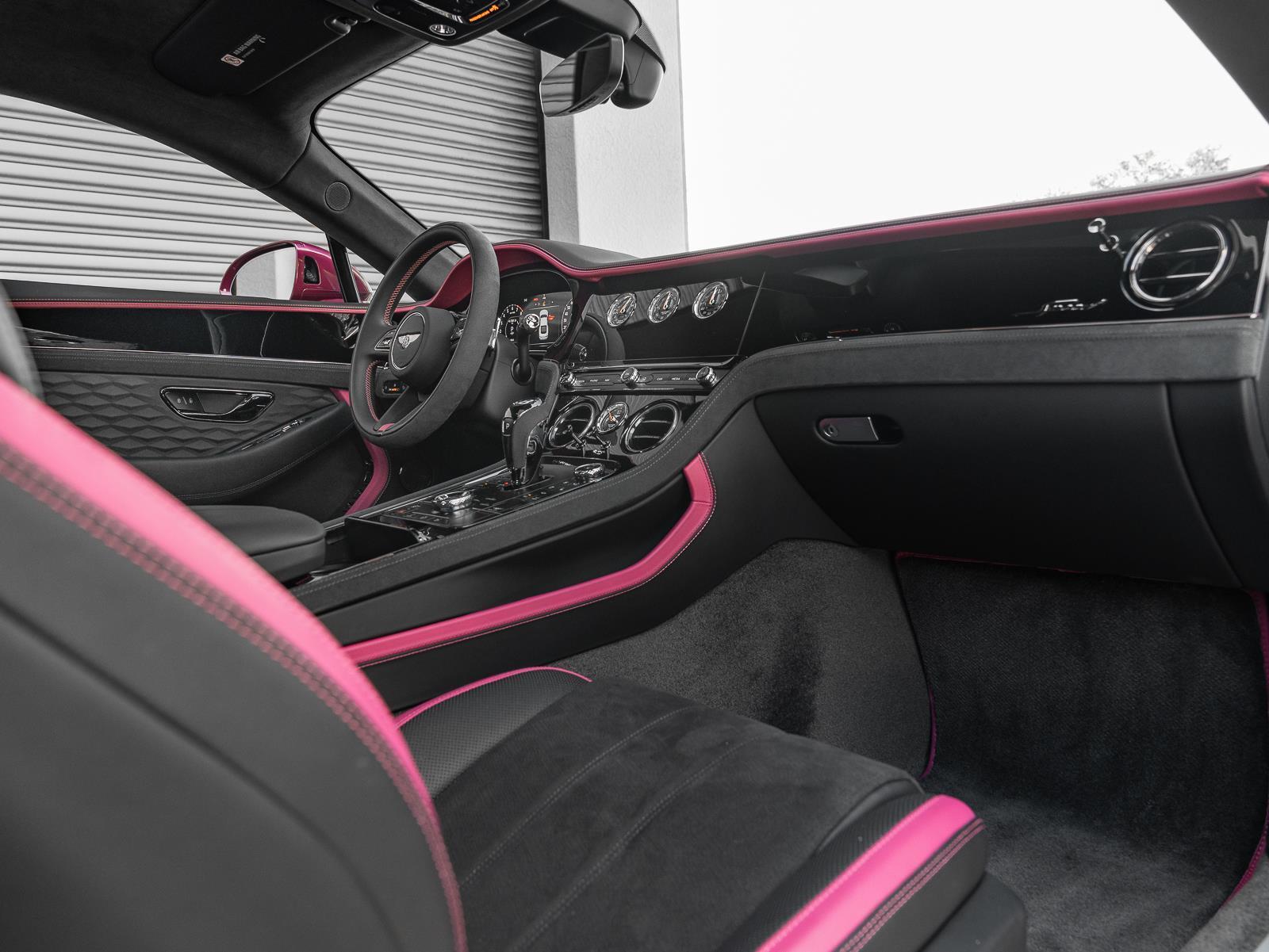 Bentley Continental GT 2025, снимка 3