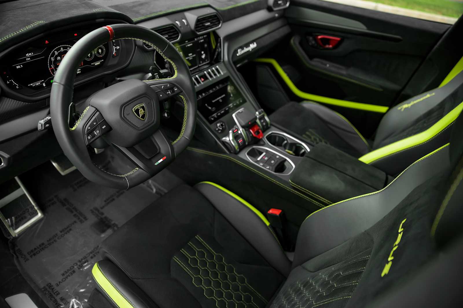 Lamborghini Urus 2024, снимка 4
