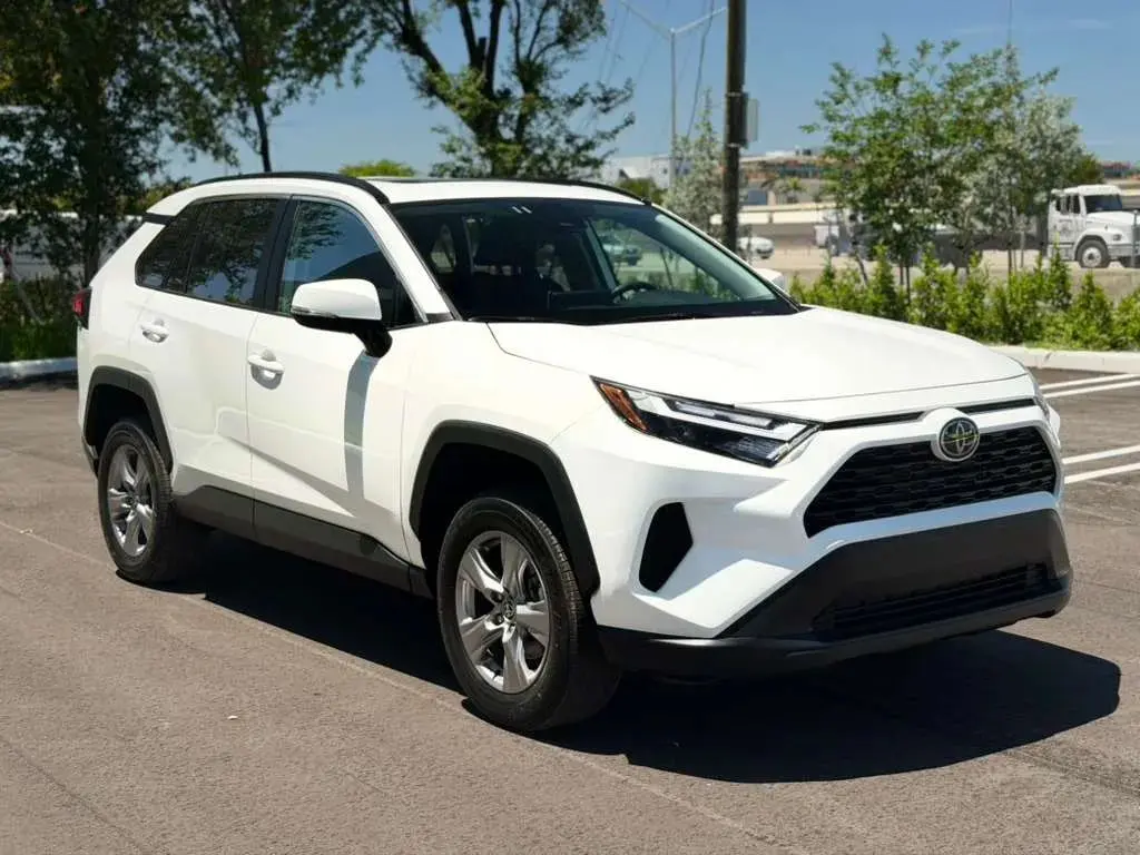 Toyota RAV4 2025