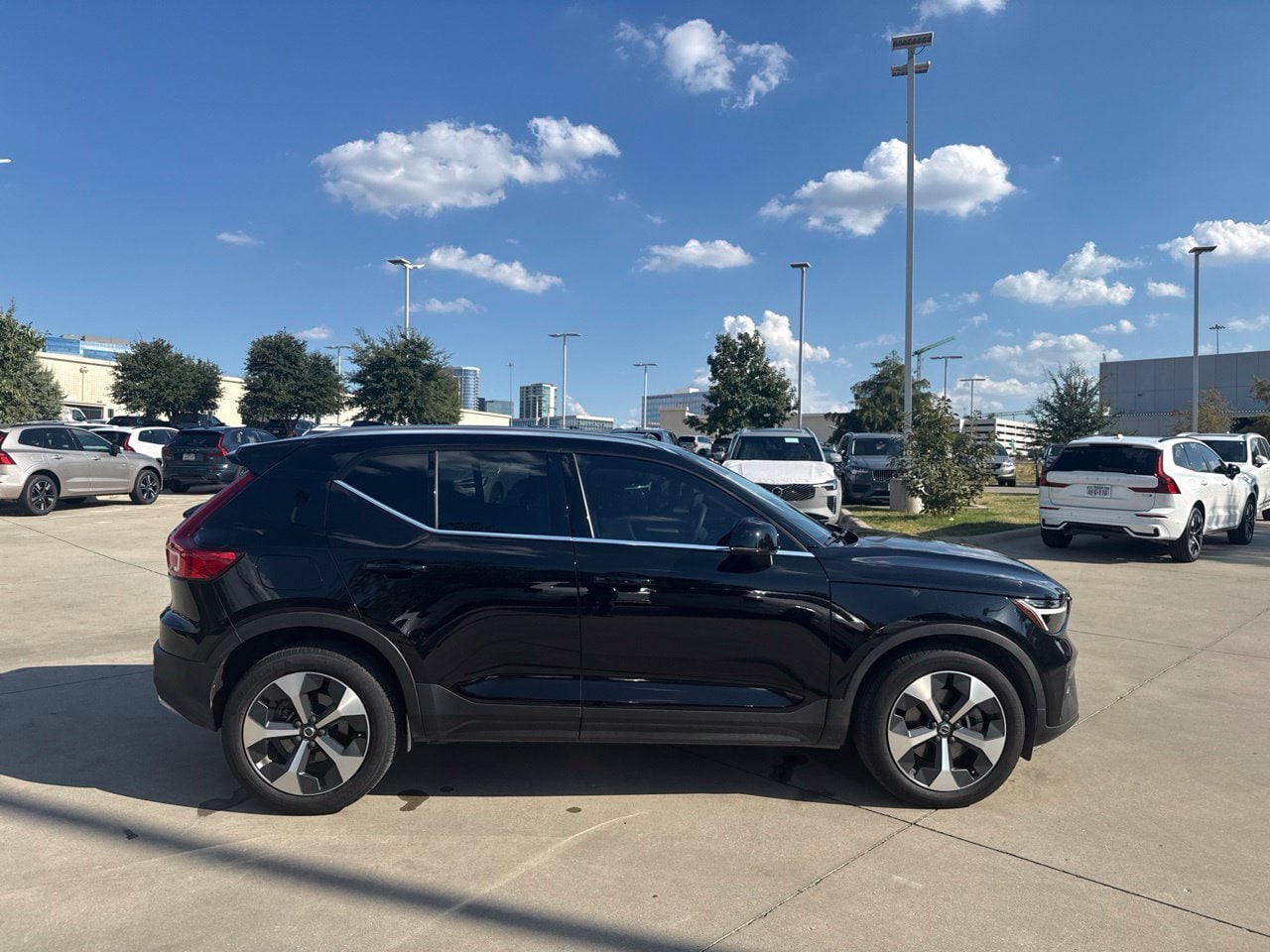 Volvo XC40 2023, снимка 4