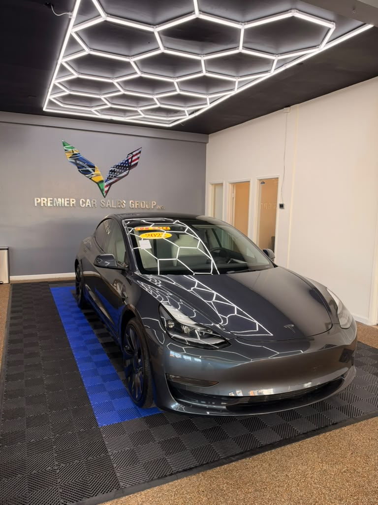 Tesla Model 3 2022