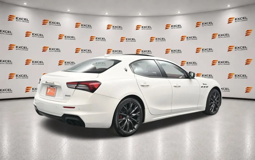 Maserati Ghibli 2022, снимка 5