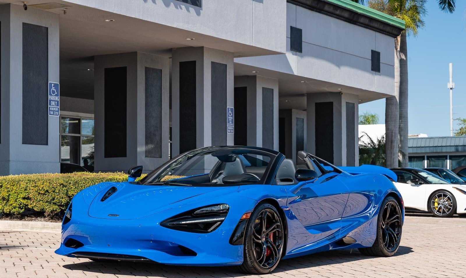 McLaren 750S 2024, снимка 3