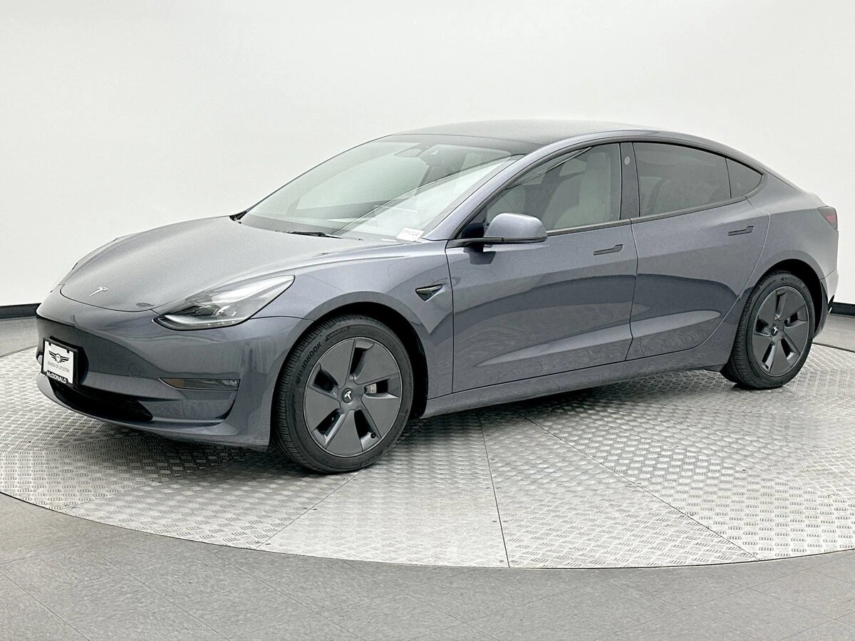 Tesla Model 3 2023
