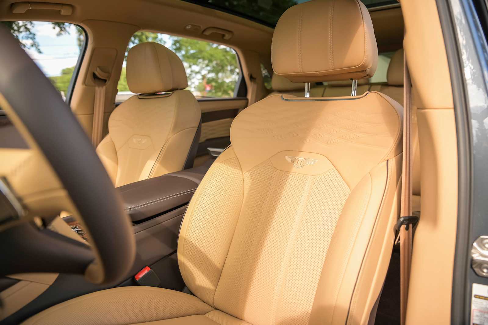 Bentley Bentayga 2025, снимка 5
